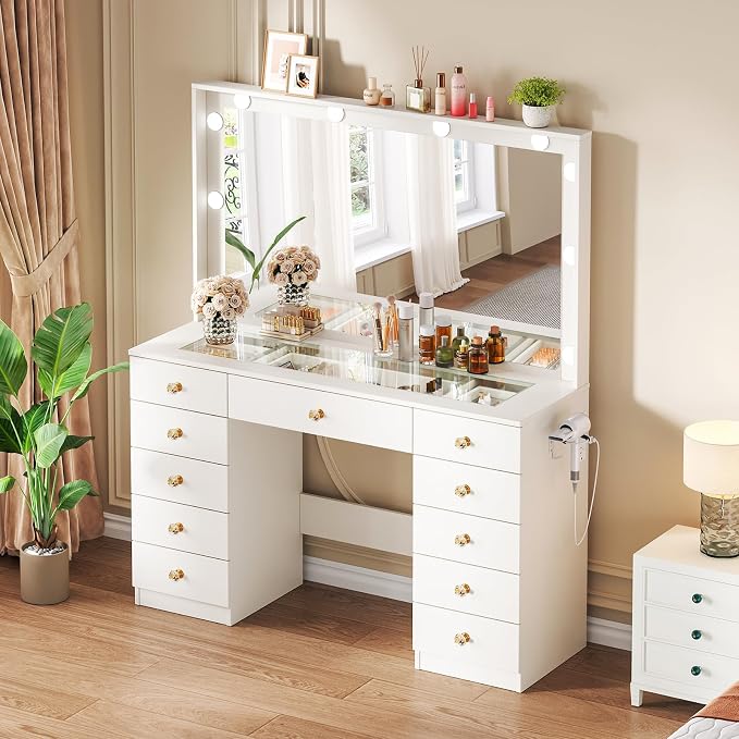 White With Large Mirror & 11 Drawers