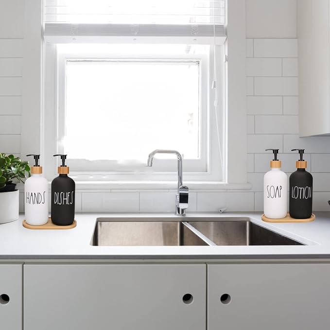 4 Bottles & 2 Trays