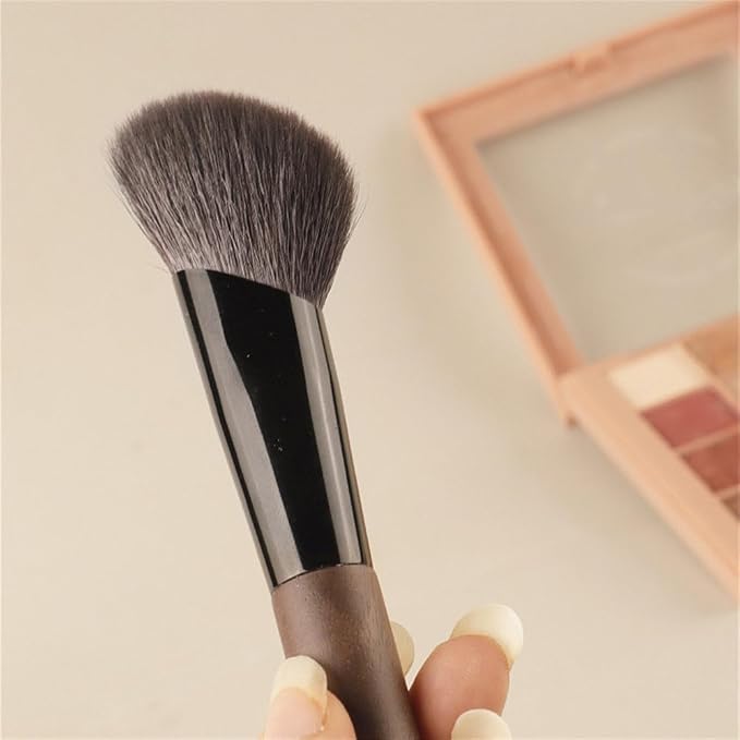 Angled contour brush