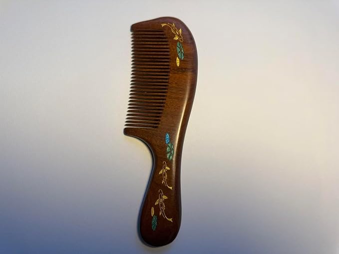 handle comb