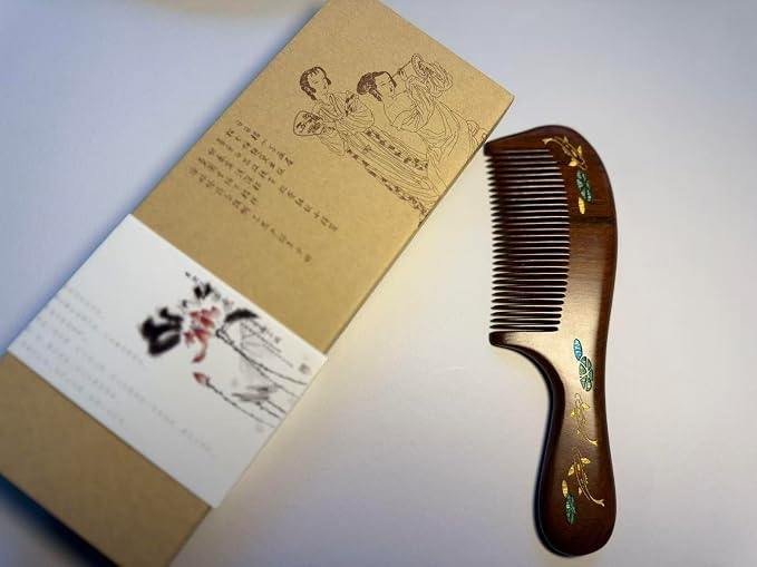 handle comb