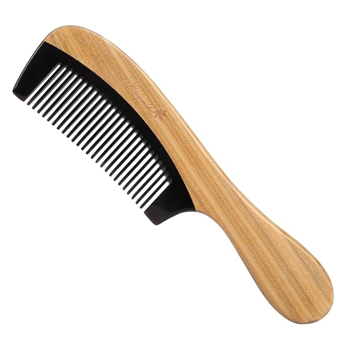 Fine Tooth & Sandlewood Handle