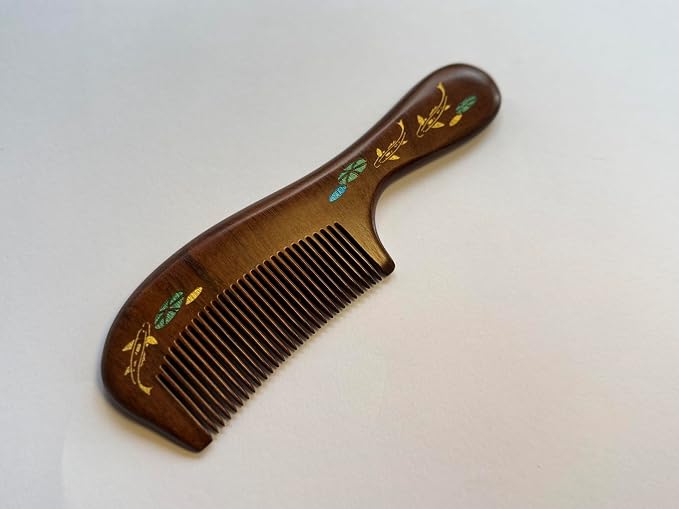 handle comb
