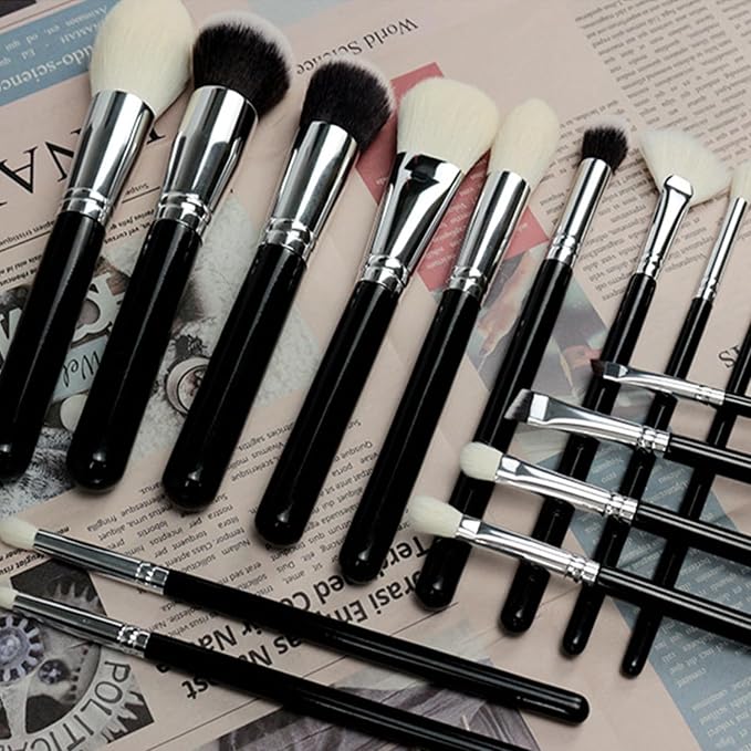 15 brushes + brush pack