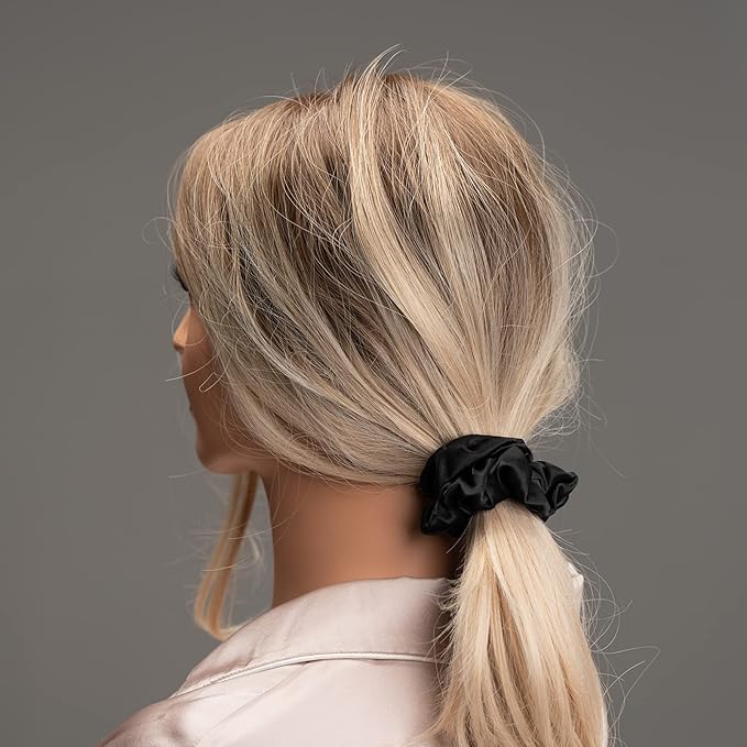 01Black, White, Pink