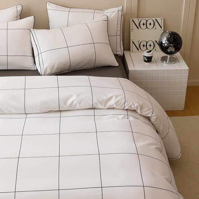 3 White Grid