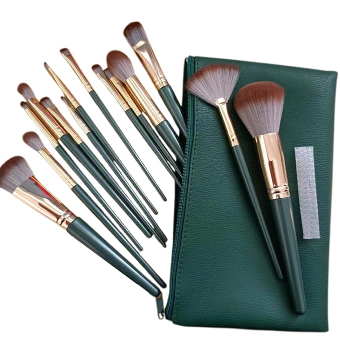 14 Green Brushes + Zipper Bag