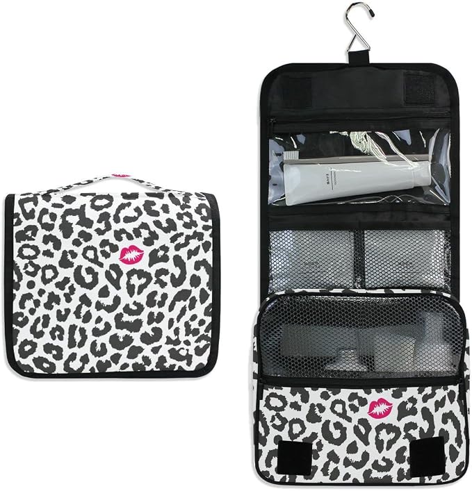 Leopard Kiss