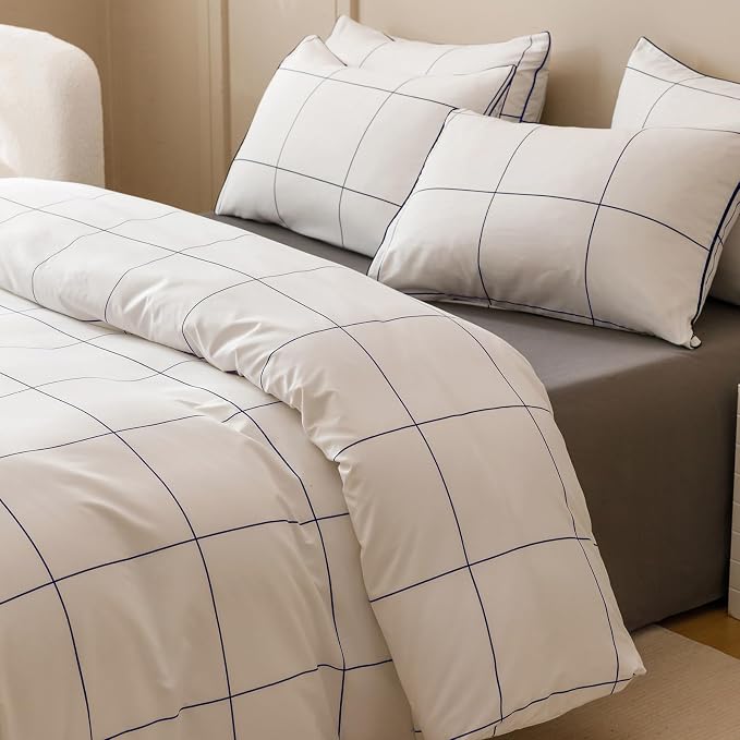 3 Navy Blue Lines