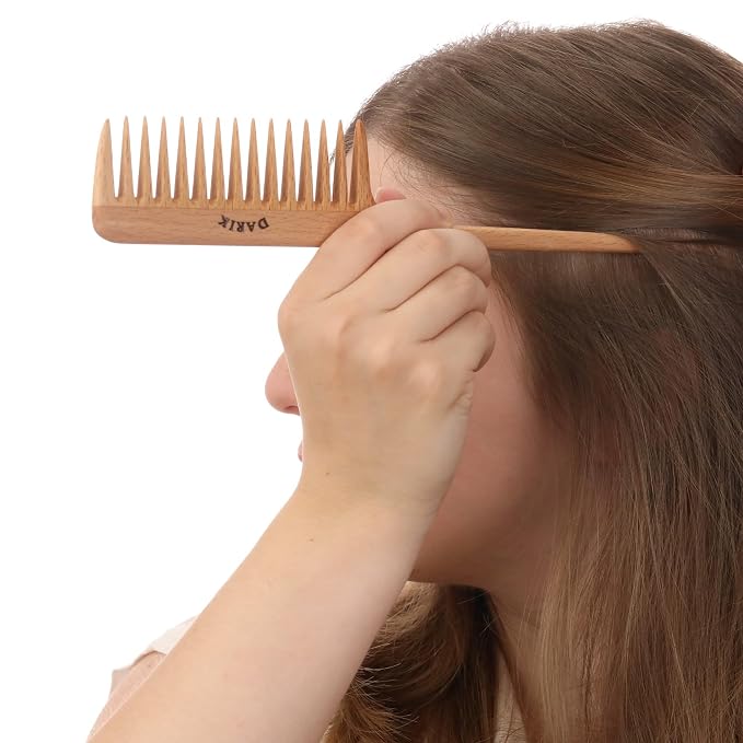 Wide Tooth Tail Comb