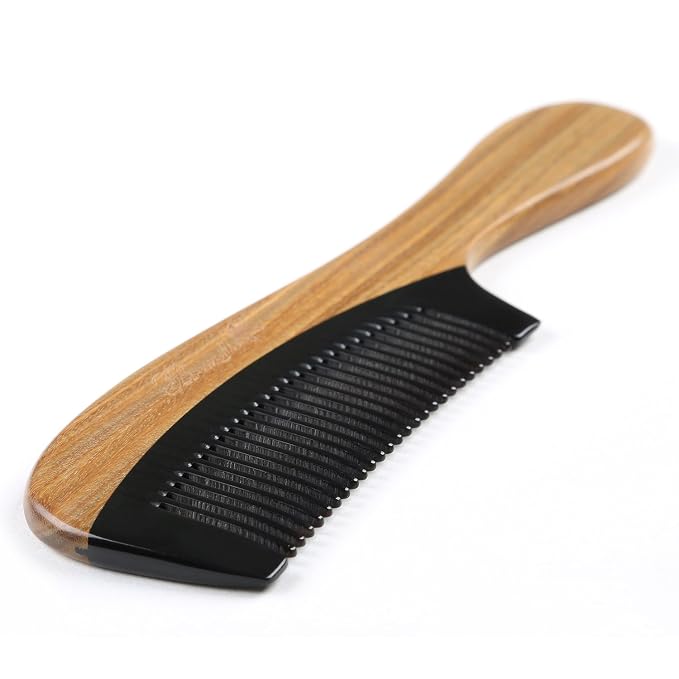 Fine Tooth & Sandlewood Handle