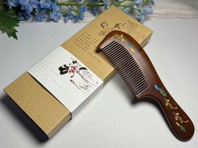 handle comb