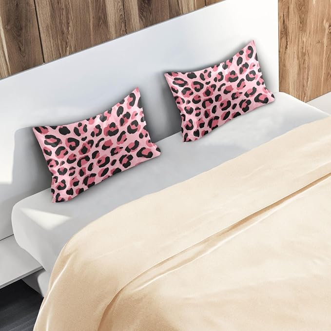 Light Leopard Print Pattern