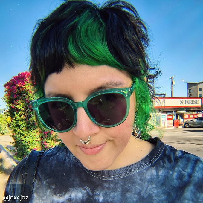 IRIS GREEN