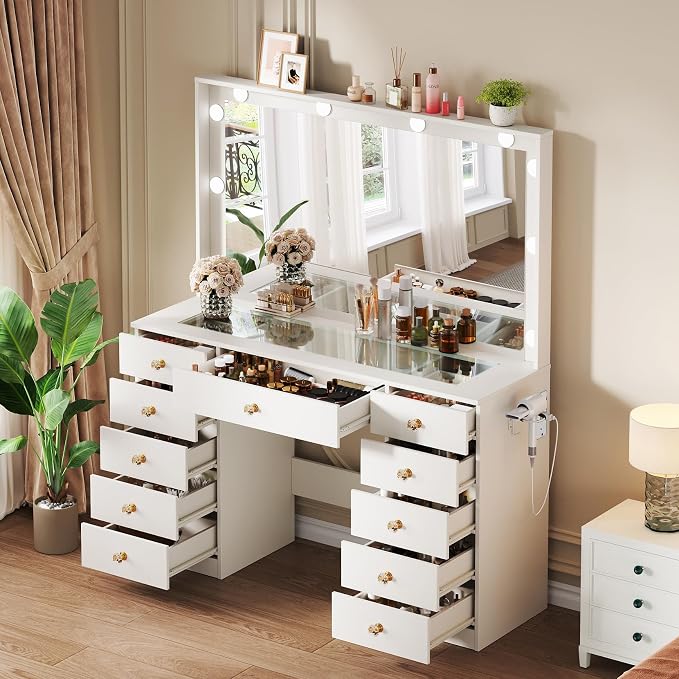 White With Large Mirror & 11 Drawers