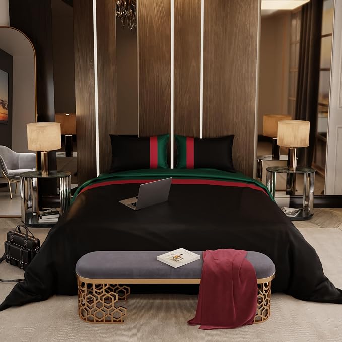 Vogue Louvre Luxe Black