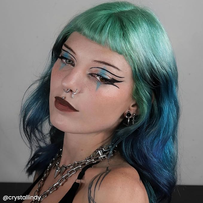 AURORA KISS