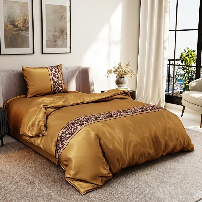 Versailles Grandeur of the Sun King Gold